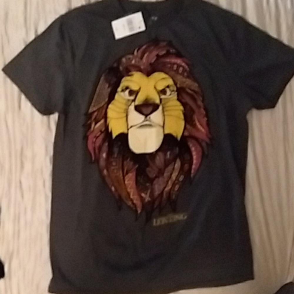 Disney tee shirt